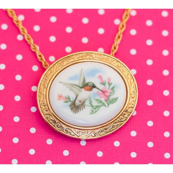 Vintage Summer Song The Humming Bird Necklace by Avon 20 inch - P11 - Picture 1 of 3